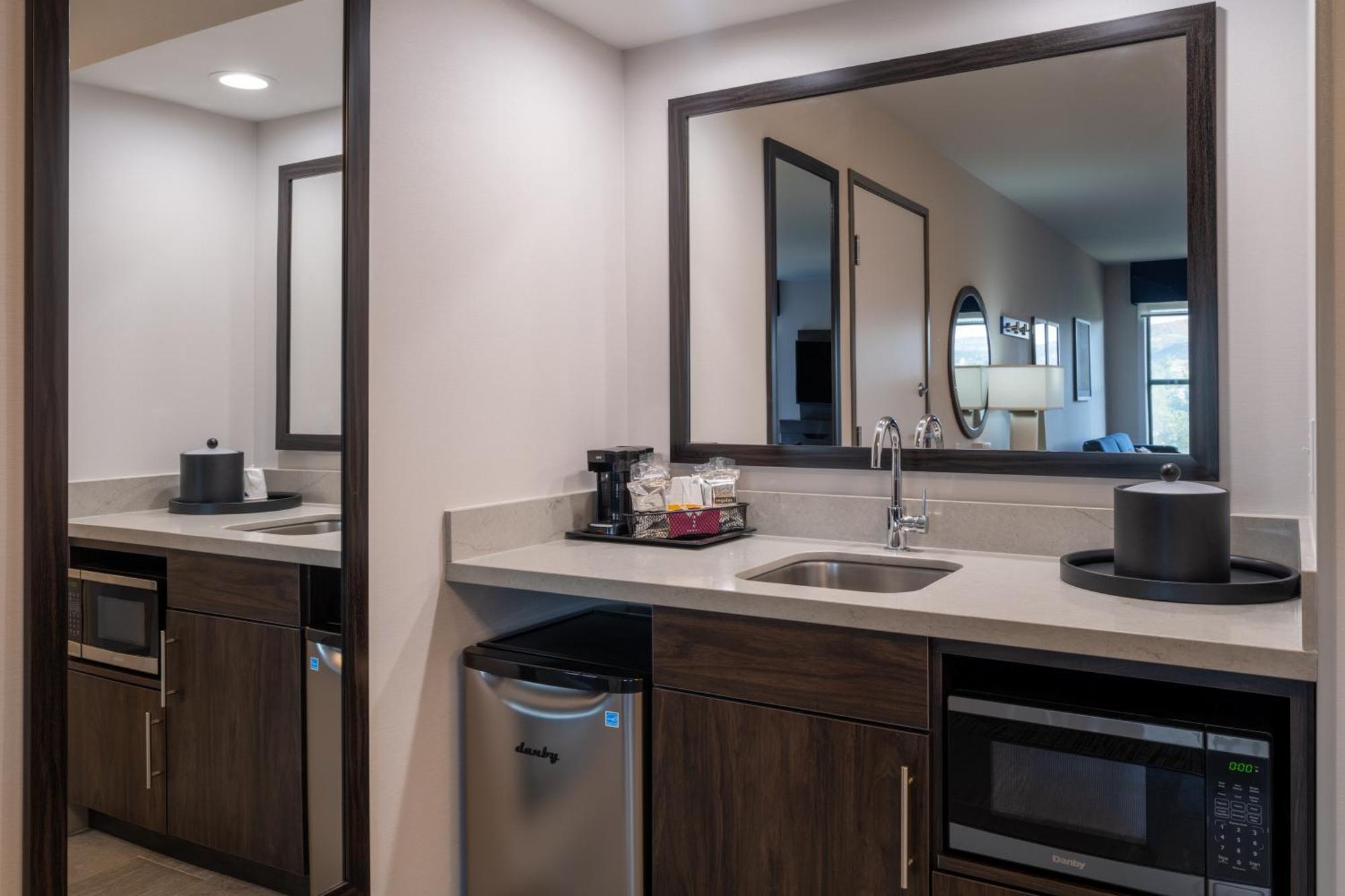 Hampton Inn & Suites Agoura Hills Exteriér fotografie